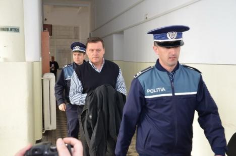 Comisarul şef Ioan Brîndaş rămâne în arest. Curtea de Apel Cluj a refuzat să-l elibereze pe cauţiune
